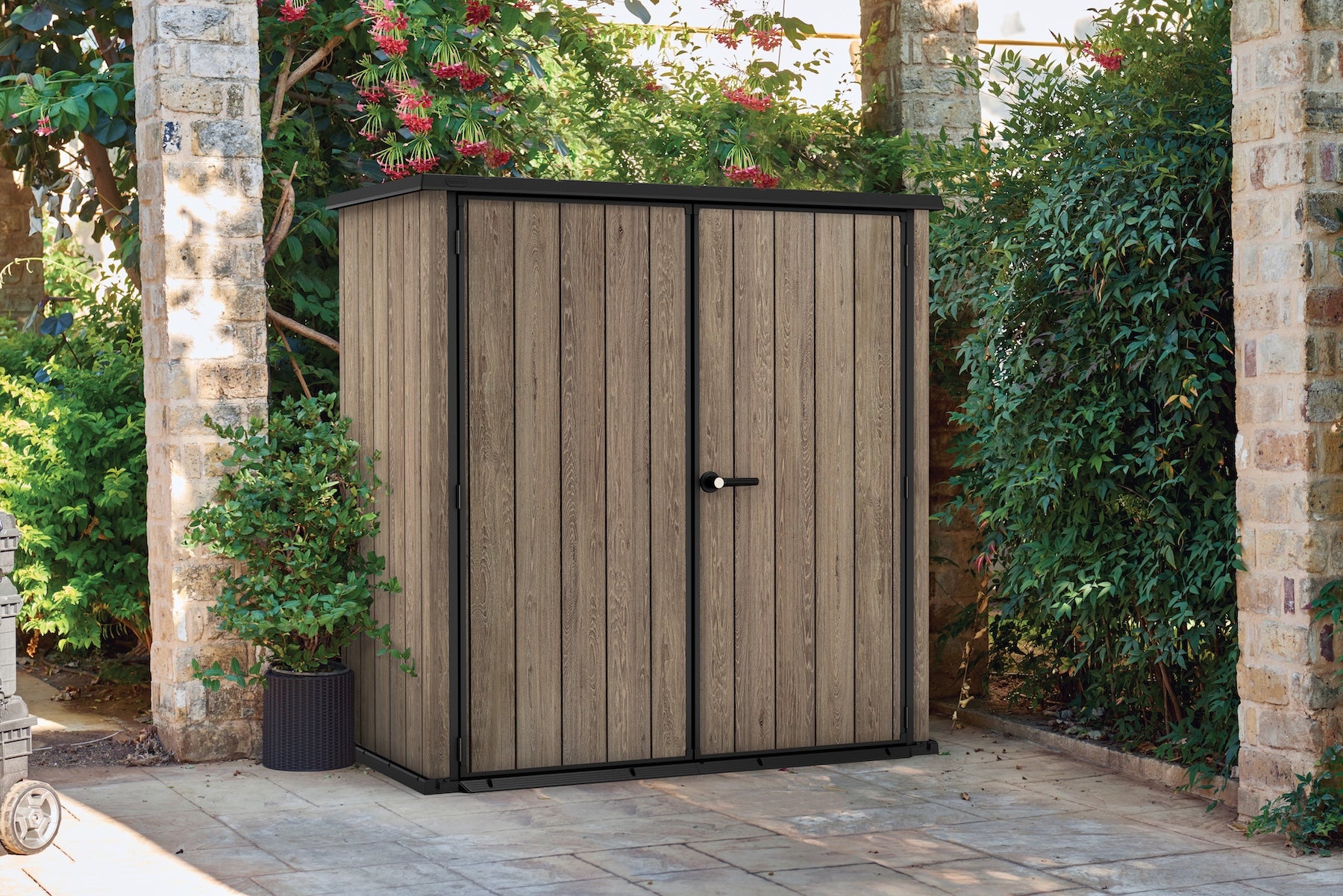Keter_NOV_2025_Vertical_extra_Gray_embosing_Integration_B_render__Ashwood-1.jpg